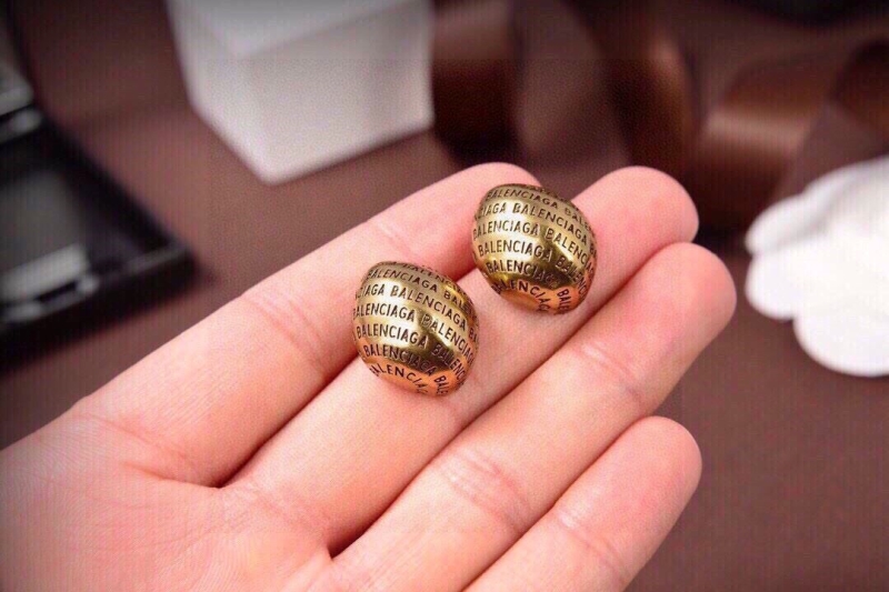 Ba1en*iaga earrings